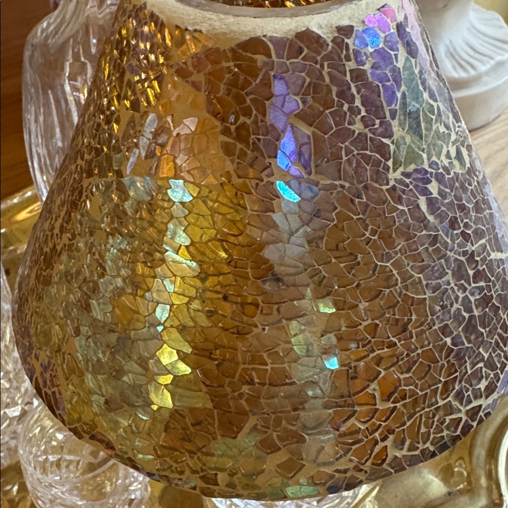 Yankee Candle Iridescent Gold Mosaic Shade - Picture 2 of 7